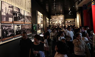 中国の抗日戦争記念施設、夏休みシーズンに来館者急増