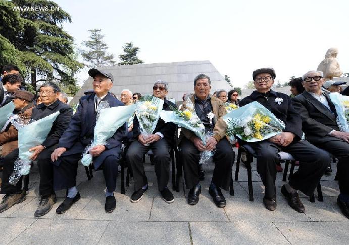 CHINA-NANJING-QINGMING FESTIVAL-NANJING MASSACRE-MEMORIAL CEREMONY (CN) 